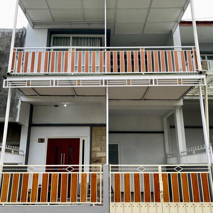Kayz Villa Batu Dengan Kolam Renang Pribadi Екстер'єр фото